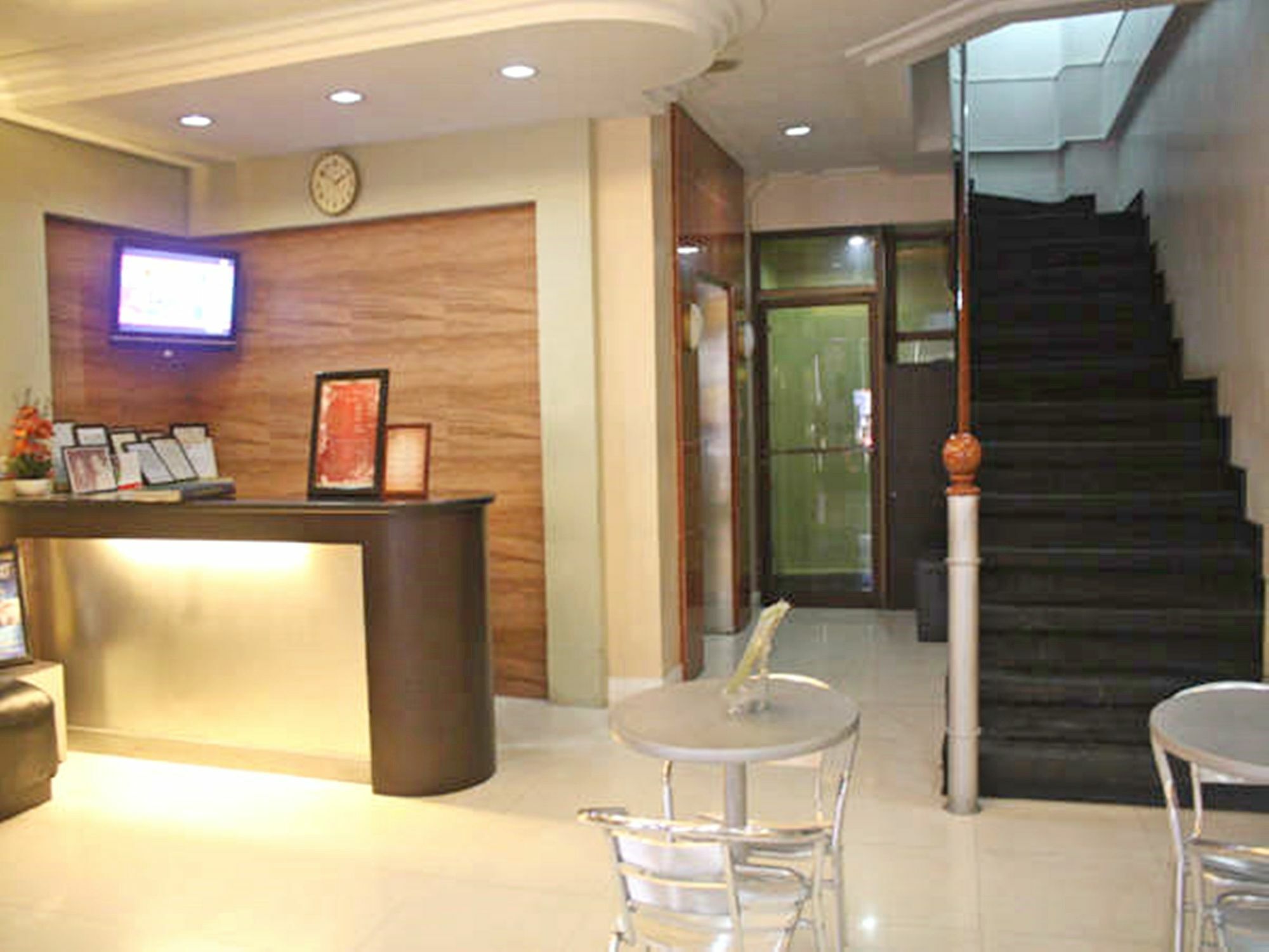 Vista Apartelle Makati City Exteriér fotografie
